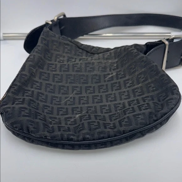 Fendi Oyster Black and Silver hardware small Shoulder Bag - Picture 7 of 16